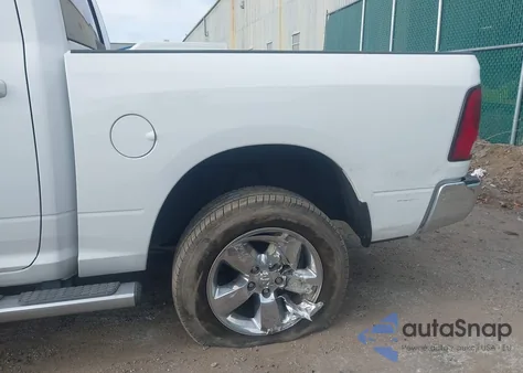 2017 Ram 1500 Big Horn 4X4 5'7 Box z USA, uszkodzony, nr VIN 1C6RR7LG9HS546785